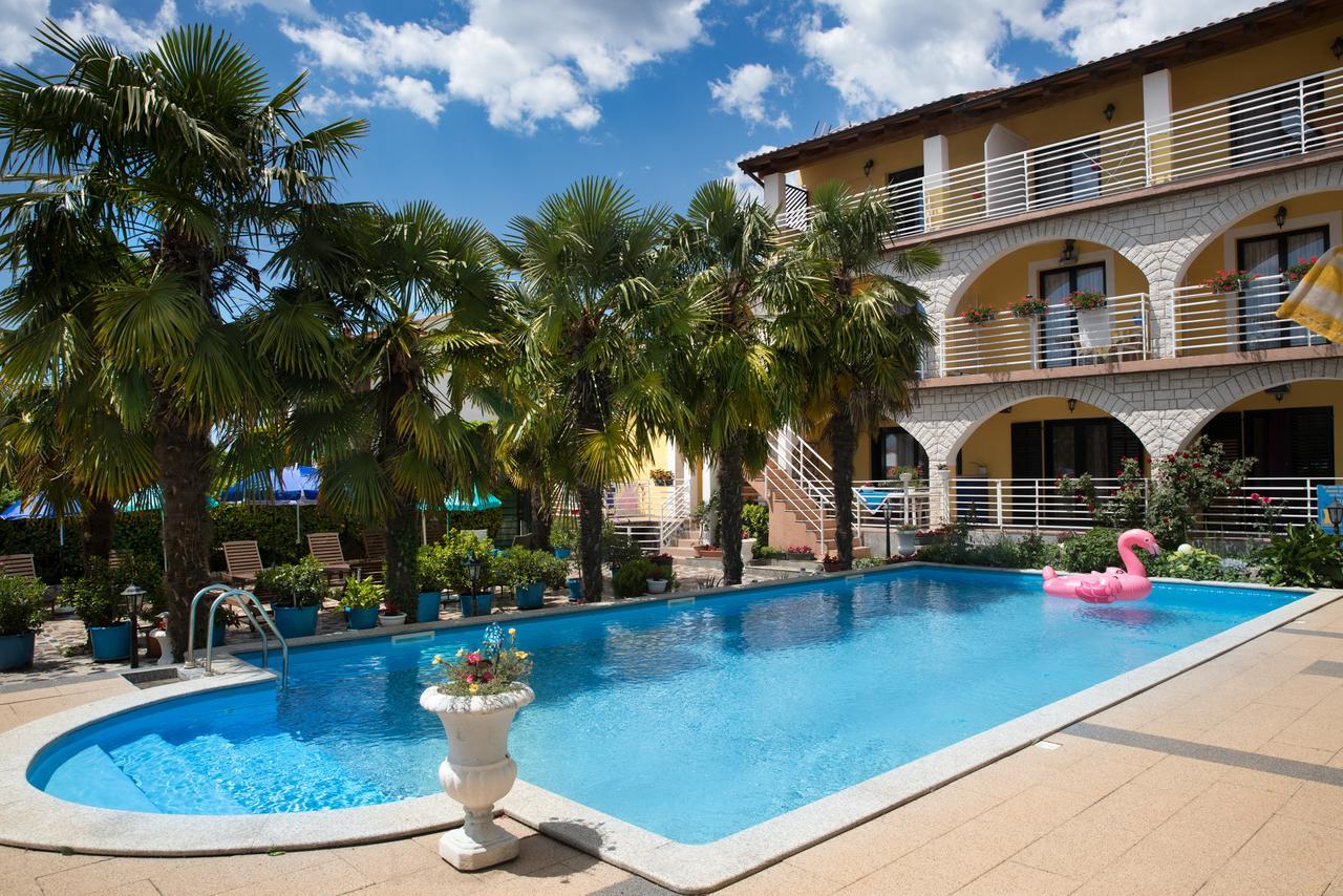 Apartments Paradis Rovinj Exterior foto