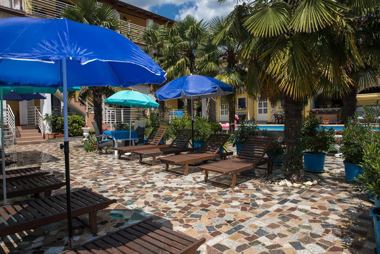 Apartments Paradis Rovinj Exterior foto